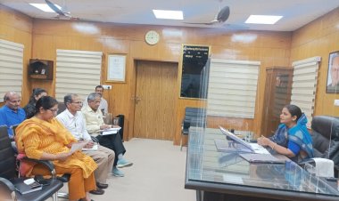 राजस्व अधिकारी नगरीय विकास कर के लक्ष्यों की प्राप्ति में तेजी लाएं - हैरिटेज महापौर