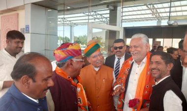 केंद्रीय मंत्री श्री परषोत्तम रूपाला ने बीकानेर में भा.कृ.अनु.प. – राष्ट्रीय अनुसंधान केंद्र में उष्ट्र उत्पाद प्रसंस्करण उपयोग एवं प्रशिक्षण प्रखंड का उद्घाटन किया