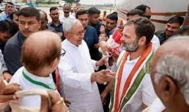 रणनीति पर चर्चा के लिए विपक्षी दल ने आज बेंगलुरु में की  बैठक