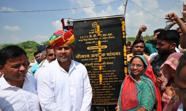 हिण्डोली-नैनवां के हर क्षेत्र में हुआ चहुंमुखी विकास, आमजन का जीवन हो रहा आसान- खेल राज्यमंत्री - राज्यमंत्री ने विकास कार्याें के किए लोकार्पण व शिलान्यास