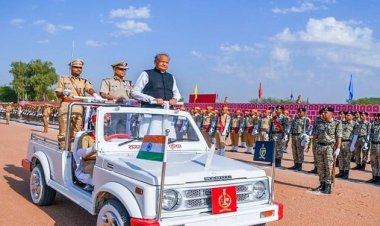 राजस्थान में शांति व कानून व्यवस्था बनाए रखने के लिए सतर्क पुलिस, मुख्यमंत्री ने थपथपाई पुलिस की पीठ