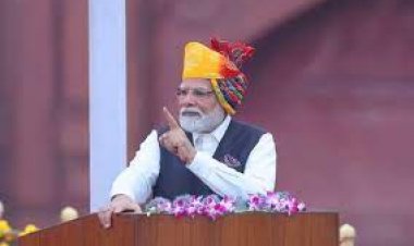 केंद्रीय मंत्रिमंडल ने ग्रामीण और शहरी भारत के पारंपरिक कारीगरों व शिल्पकारों की सहायता के लिए केंद्रीय क्षेत्र की नई योजना 'पीएम विश्वकर्मा' को मंजूरी दी