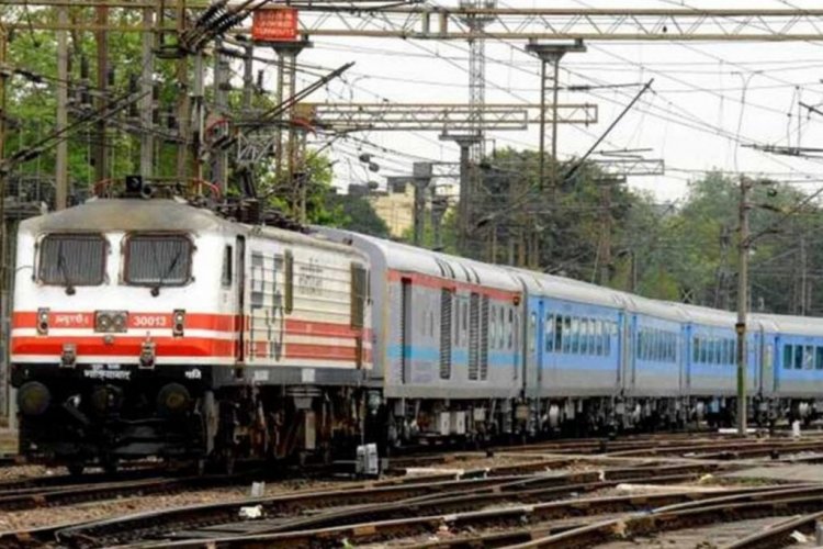 मंत्रिमंडल ने भारतीय रेल में लगभग 32,500 करोड़ रुपये की कुल 2339 किलोमीटर की सात मल्टी-ट्रैकिंग परियोजनाओं को मंजूरी दी