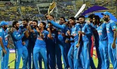 "भारत ने एशिया कप 2023 का फाइनल मुकाबला श्रीलंका के खिलाफ 10 विकेट से जीता, बनाया 8वीं जीत का इतिहास। कोलंबो में लड़े गए महत्वपूर्ण मैच में मोहम्मद सिराज की शानदार गेंदबाजी ने दमदार प्रदर्शन किया।"