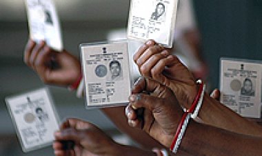 नव मतदाताओं ने वीआर के जरिये जानी मतदान प्रक्रिया – मतदाता जागरूकता अभियान के तहत हुआ आयोजन