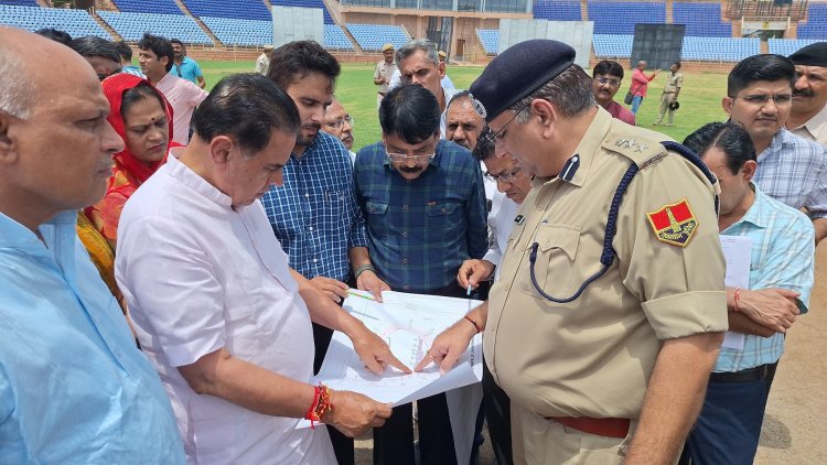 संसदीय कार्य मंत्री ने किया बरकतुल्ला खां स्टेडियम का निरीक्षण, राज्य स्तरीय स्वतंत्रता दिवस समारोह की तैयारियों की गहन समीक्षा की – “स्वतंत्रता दिवस समारोह में दिखेगी मारवाड़ की आत्मीयता, सांस्कृतिक विरासत और लोक परंपराओं की जीवंत झलक” – संसदीय कार्य मंत्री